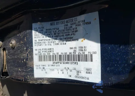 2004 Ford Focus Zx5 из США, поврежденный, VIN 3FAFP37324R127593